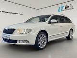 Skoda Superb Combi*PDC*MEMORY*NAVI*Soundsystem - Skoda Superb aus 2013
