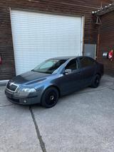 Skoda Octavia 1.6 FSI ERSTE HAND!! LED H&R! fahrbereit - Skoda Octavia: Fsi