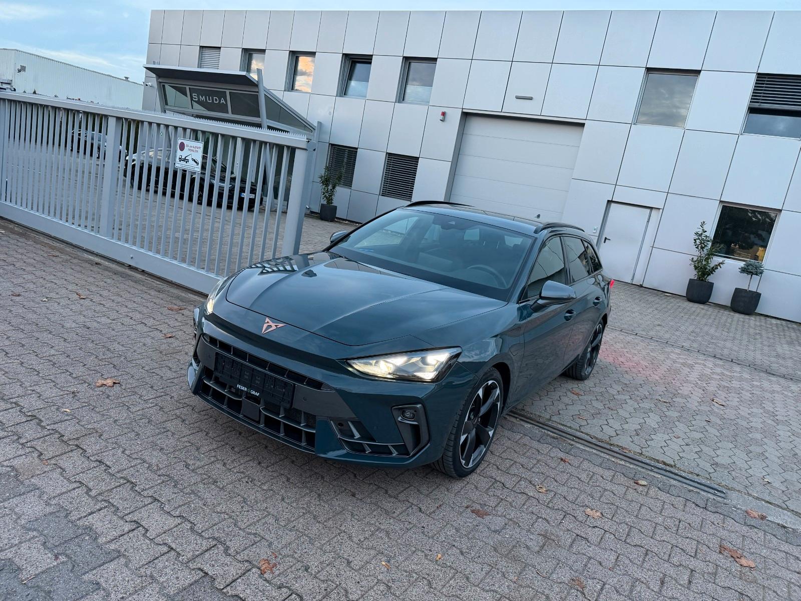Cupra Leon Sportstourer e-Hybrid 150 kW KAMERA*ACC*
