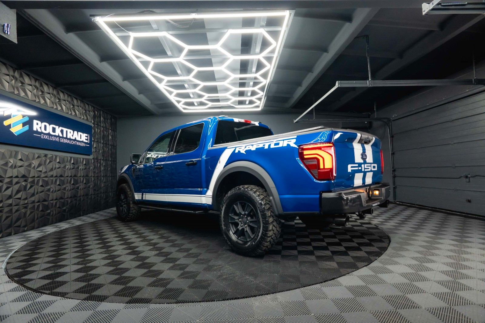 Fahrzeugabbildung Ford F150 5.0L V8 4x4 Offroad SuperCrew RAPTOR 1.Hand