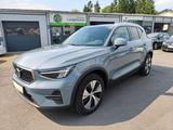 Volvo XC40 Core Recharge Plug-In Hybrid 155KW LED ACC - Volvo XC40 Core mit Hybrid-Antrieb (Benzin/Elektro)