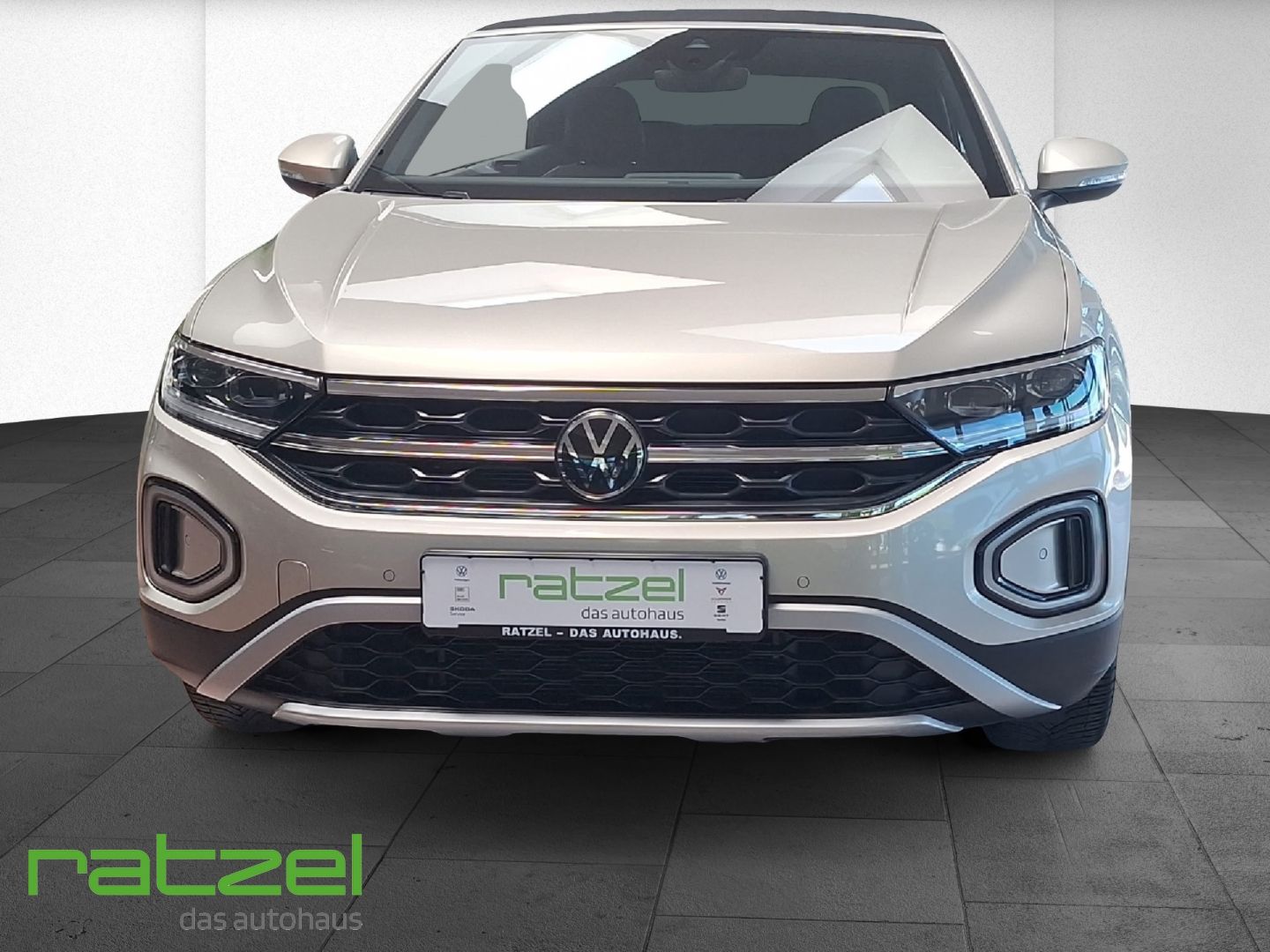 Fahrzeugabbildung Volkswagen T-Roc Cabriolet Style 1.0 TSI LED ACC App Connec