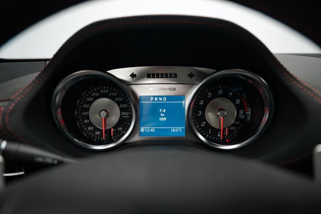 Mercedes-Benz SLS AMG