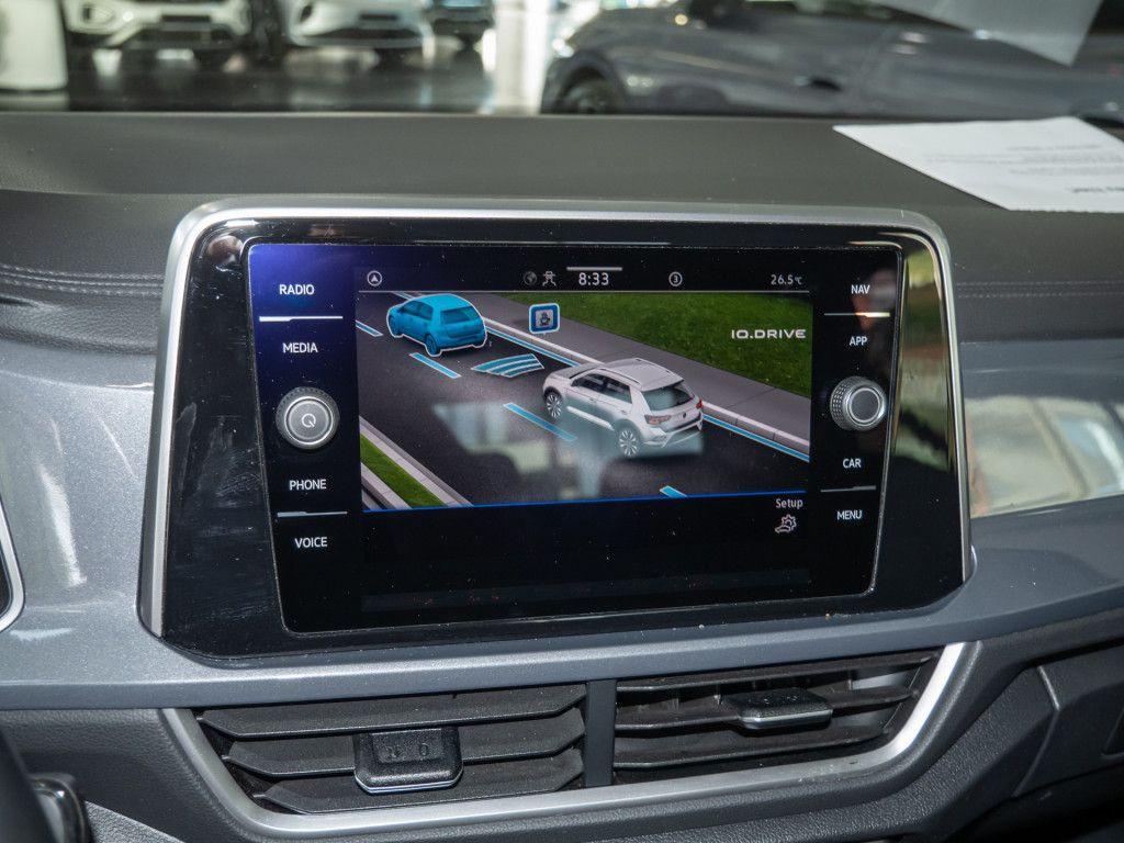 Volkswagen T-Roc 1.5 TSI DSG Style LED Kamera APP ACC SHZG, миниатюра 10