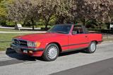 Mercedes-Benz 560 SL mit sehr guter Technik und Substanz - Mercedes-Benz SL 560: Cabrio