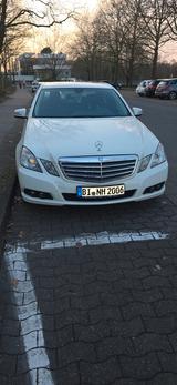 Mercedes-Benz E 200 CDI BlueEFFICIENCY AVANTGARDE AVANTGARDE - Mercedes-Benz E 200: Cdi Avantgarde