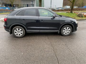 Audi Q3 - 4