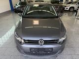 Volkswagen Polo 1.2 TSI*HIGHL*AUTOMATK*NAV*TMP*SHZ*PDC*1-HD - : bis 10000 €, TÜV