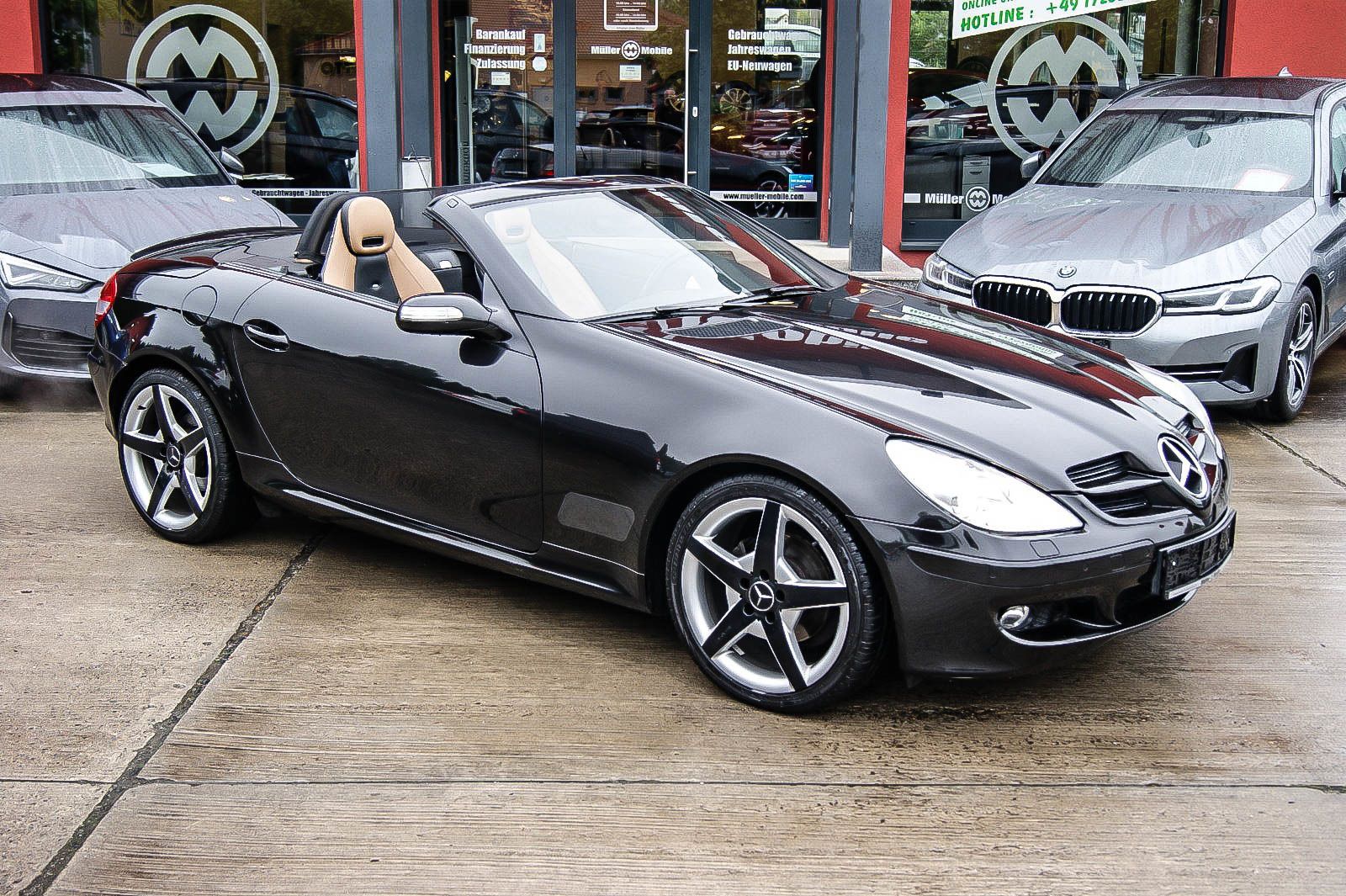 Fahrzeugabbildung Mercedes-Benz SLK 200 K Aut. DESIGNO LEDER XENON NAVI AIRSCARF