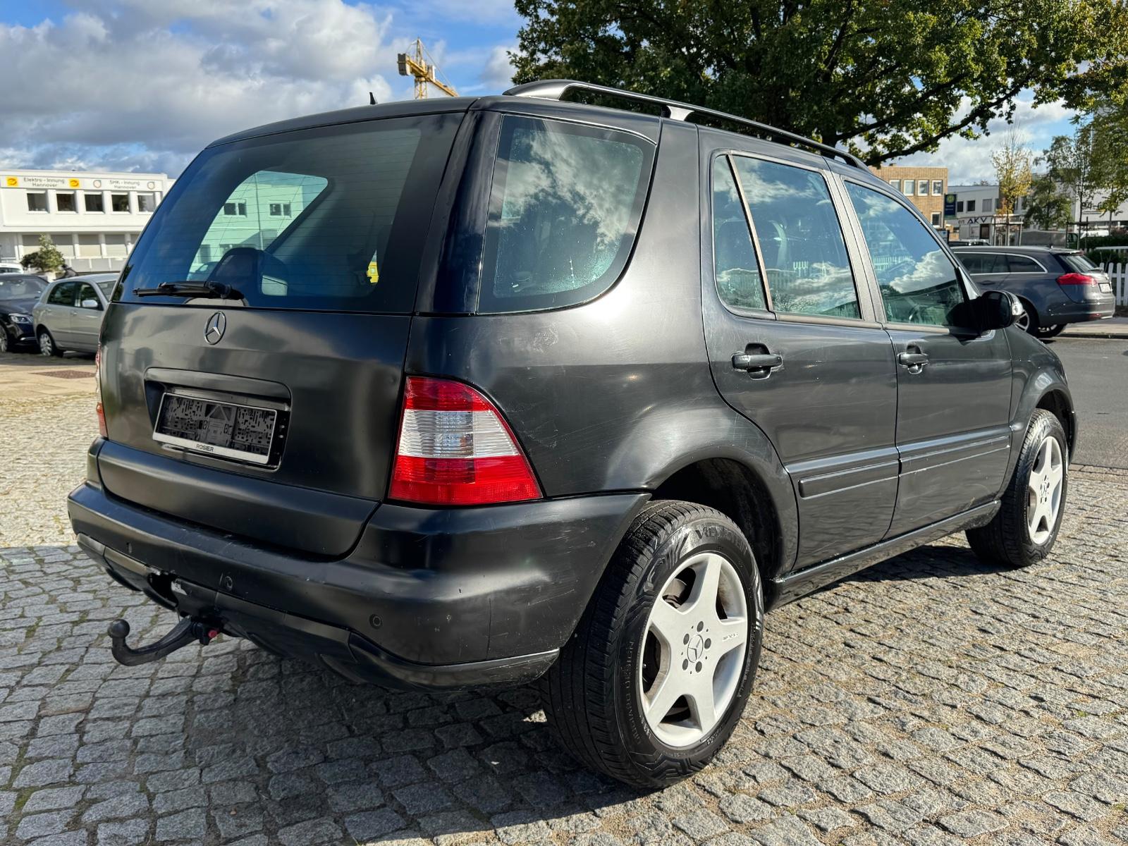 Mercedes-Benz ML270 2004 — engine 2.685 cm³, 163 HP (120kW)