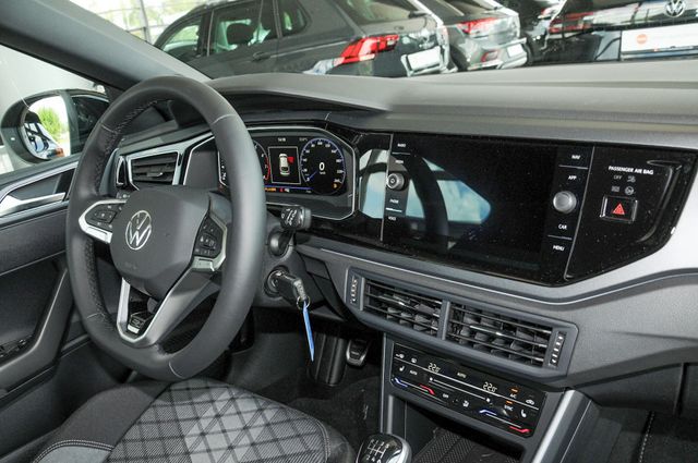 Fahrzeugabbildung Volkswagen Taigo R-Line 1,0 l TSI OPF 6-Gang Navi