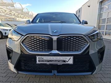 2025 BMW IX2 缩略图 11
