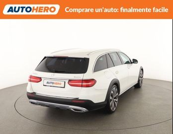 Mercedes E 220 - 5
