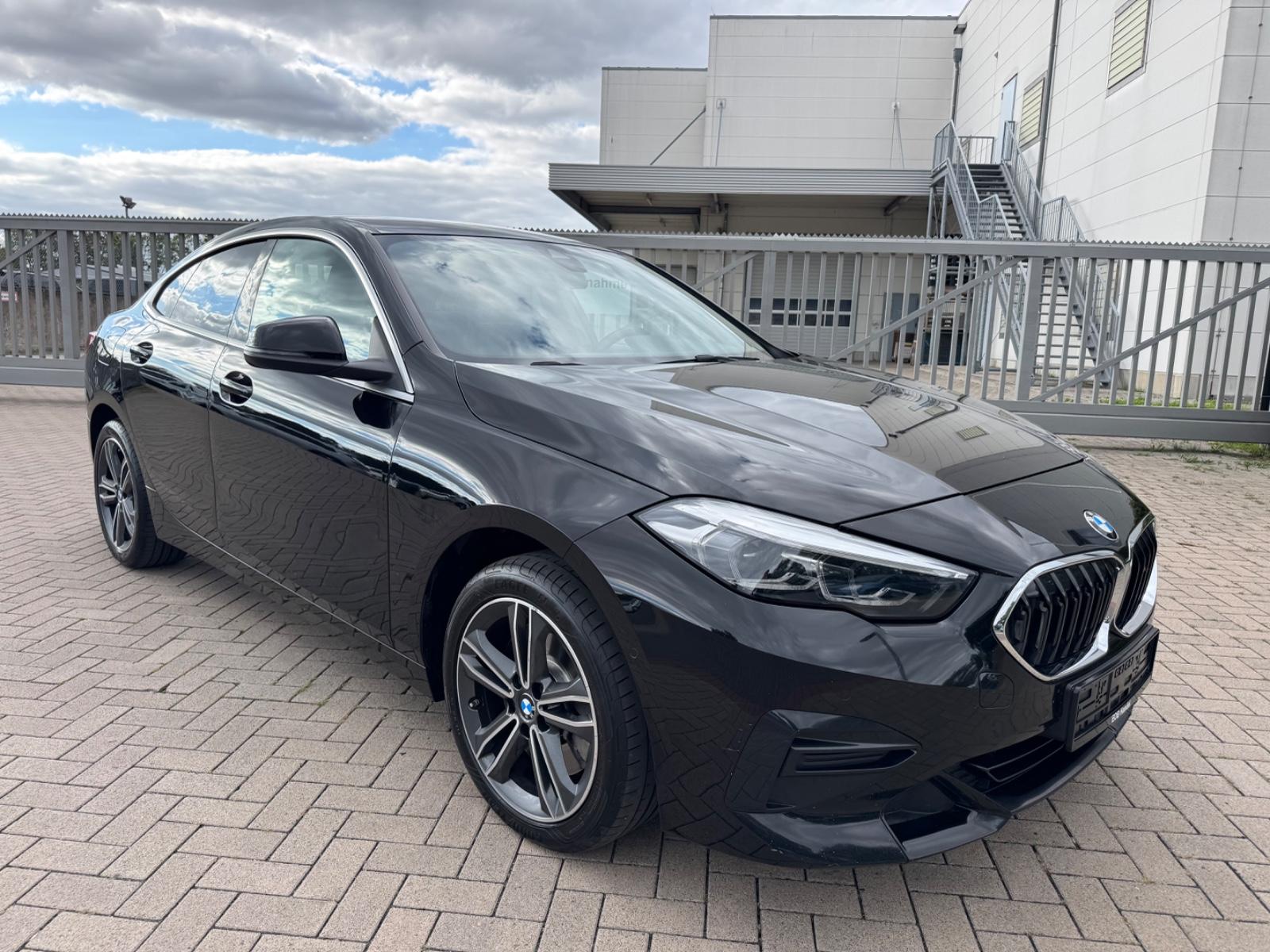 BMW 220d Gran Coupé Sportline M Lenkrad LED