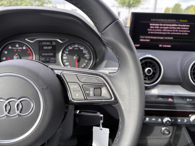 Q2 advanced 35 1.5 TFSI CarPlay Rückfahrkamera