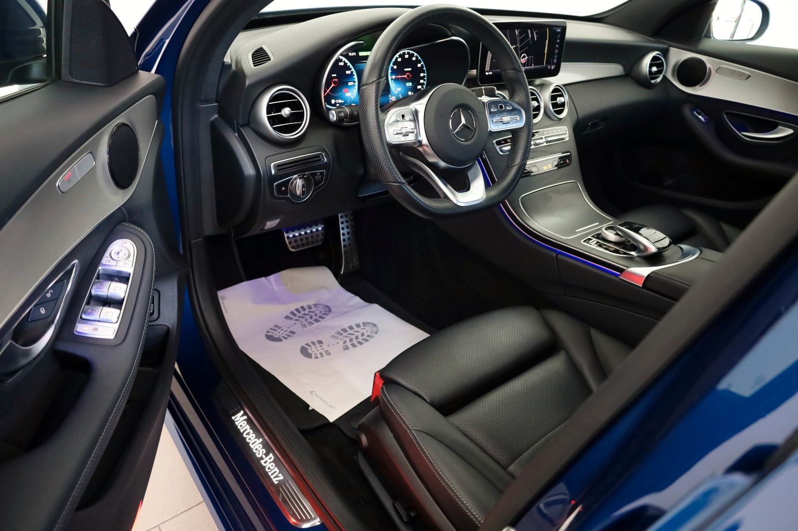 Fahrzeugabbildung Mercedes-Benz C 300 de Lim., AMG line,Leder,Navi,LED,SH,Kamera