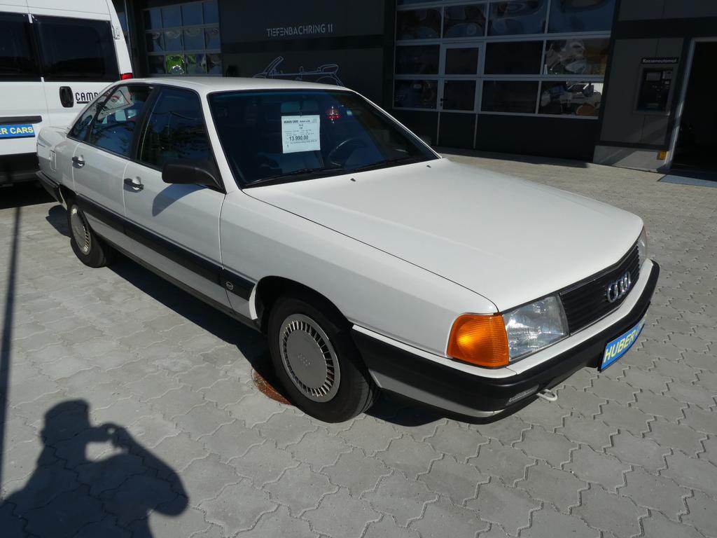 Audi 100