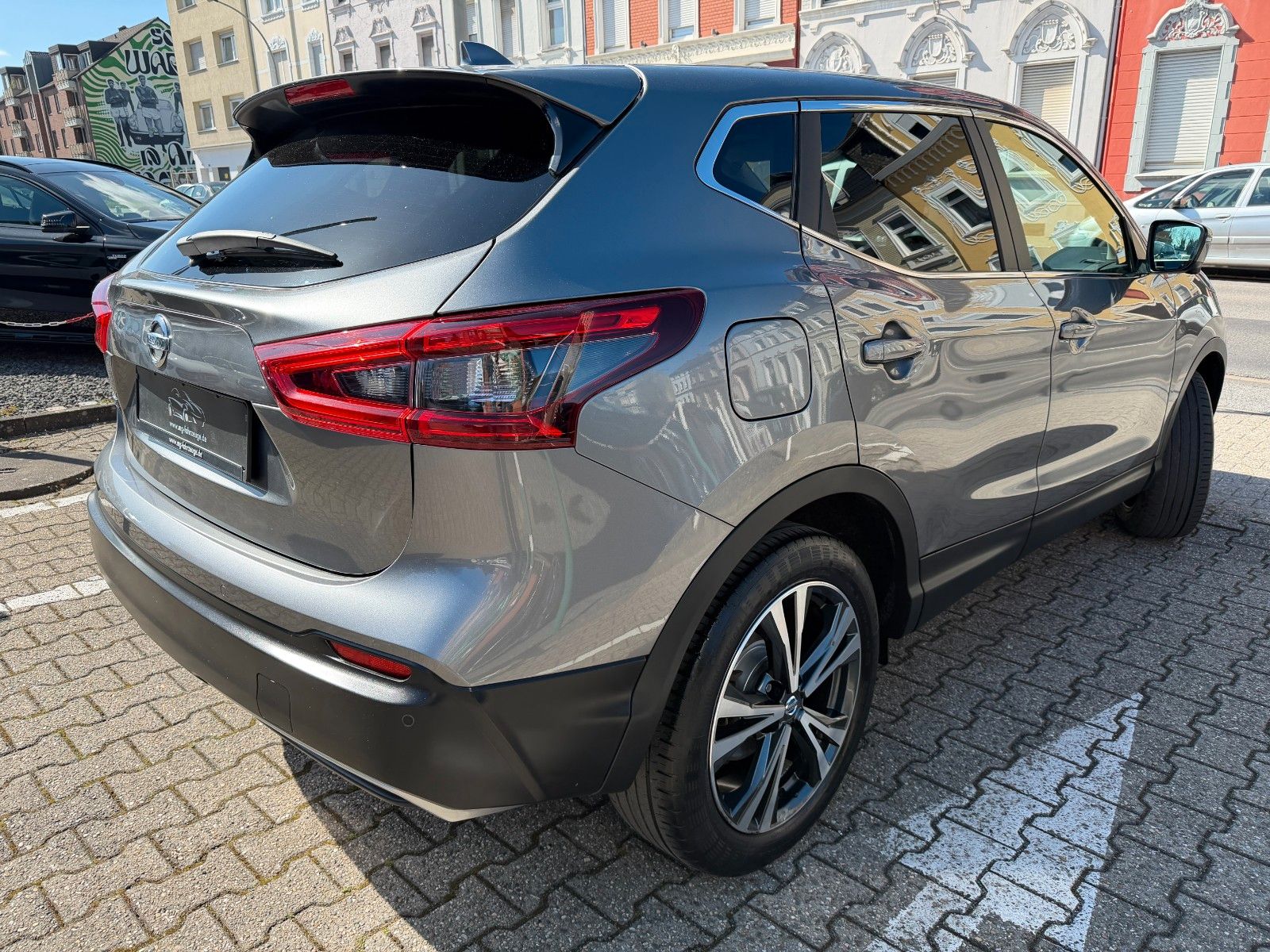 Fahrzeugabbildung Nissan Qashqai N-Connecta 1-HAND NAVI 360 KAMERA TEMPOM