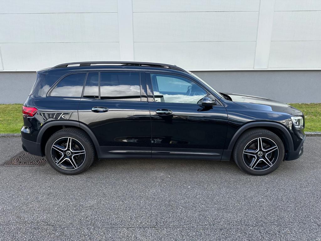 Mercedes-Benz GLB 200