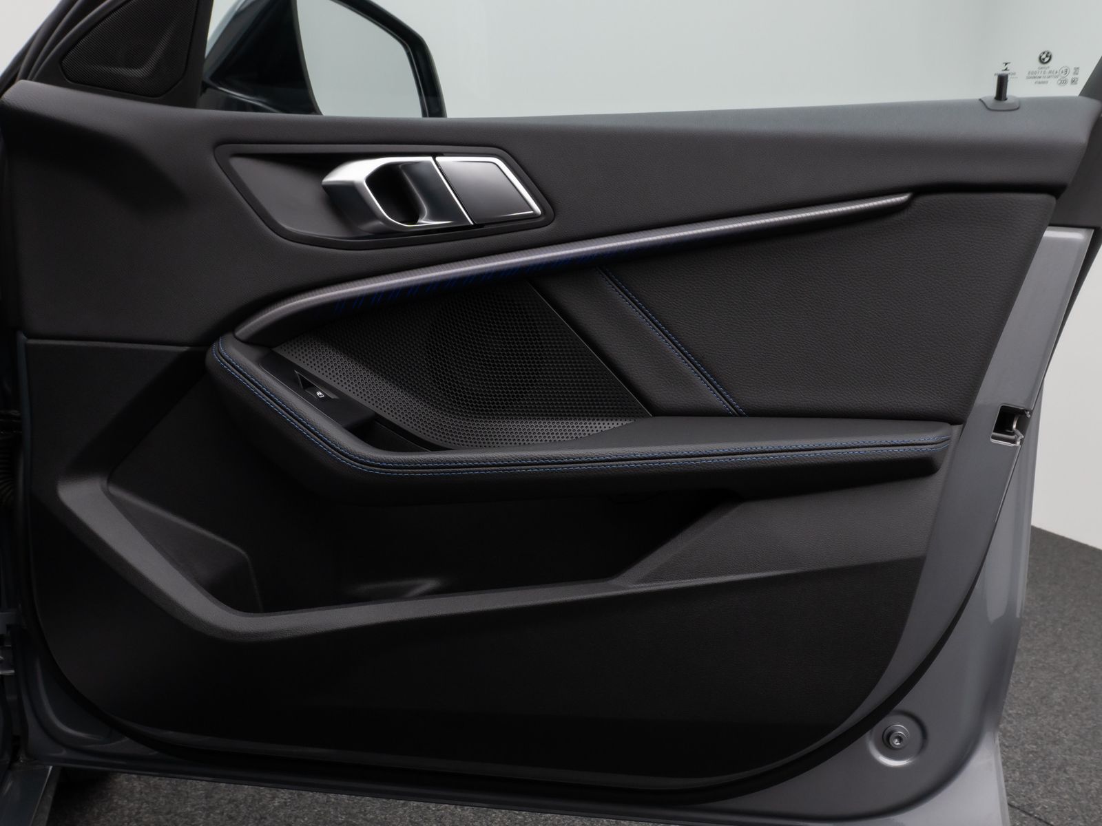 Fahrzeugabbildung BMW 120i M Sport Panorama DAB HiFi Fernlichta 18Zoll