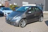 Mercedes-Benz A 180 Avantgarde*1.Hand*Scheckheft*Top-gepflegt* - Mercedes-Benz A 180 aus 2011