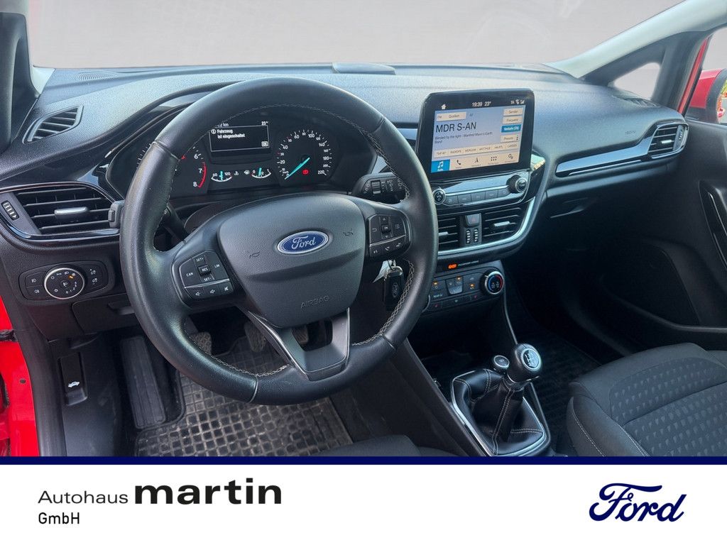 Fahrzeugabbildung Ford Fiesta 1.1 Titanium KURVENLICHT SYNC SHZ NAVI
