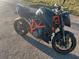 KTM 990 SuperDuke R - KTM SUPERDUKE 990R