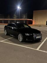 Audi S4 3.0 TFSI tiptronic quattro - - Audi S4 mit Benzin-Antrieb: Schwarz, Limousine