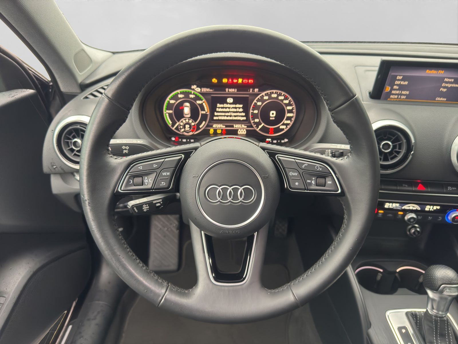 Fahrzeugabbildung Audi A3 Sportback 40 1.4 TFSI e-tron design Alu LED A