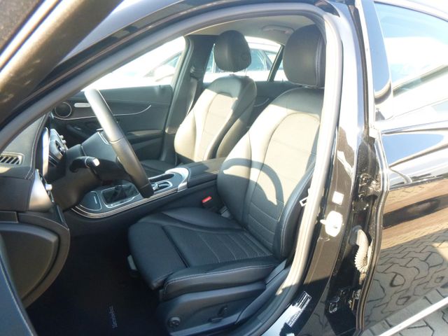Fahrzeugabbildung Mercedes-Benz C 200 d Lim >NAVI/LED-Licht/SHZ/Parkassist/PDC<