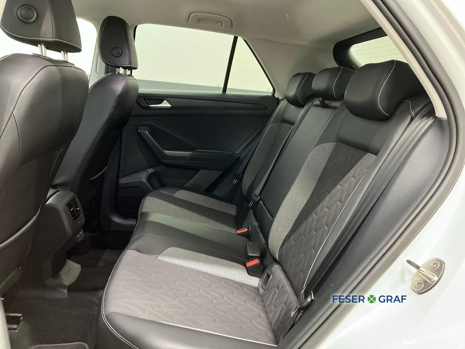 Volkswagen T-Roc - Bild 10