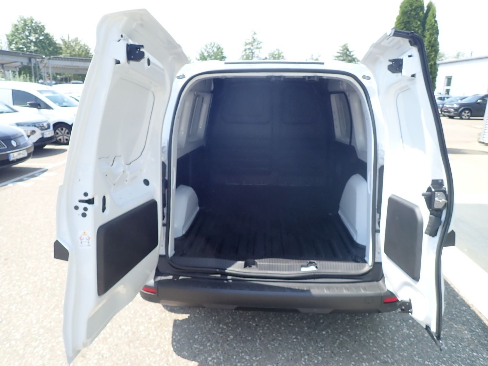 Fahrzeugabbildung Renault Kangoo Rapid Advance L2 Blue dCi 115 MY26