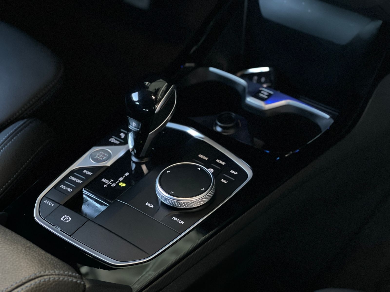 Fahrzeugabbildung BMW 120 i M Sport PDC KLIMA LED NAVI SHZ