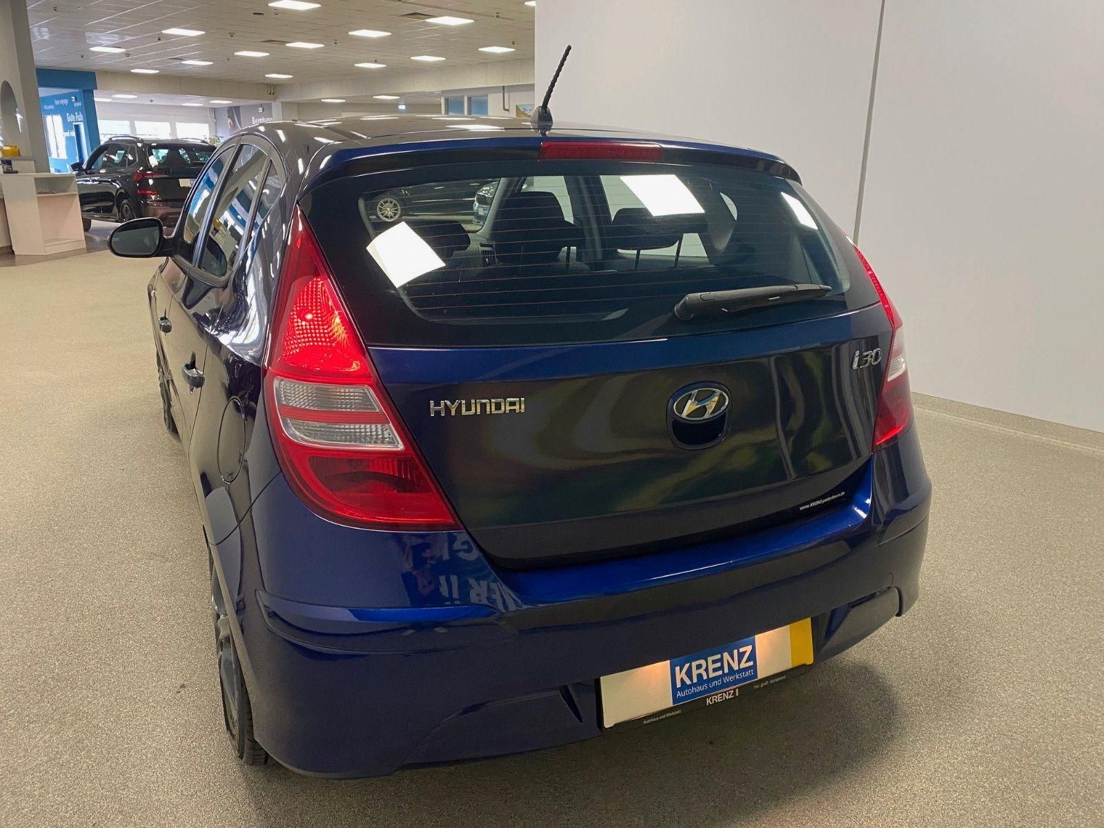 Fahrzeugabbildung Hyundai i30 1.4 Classic+ALUFELGEN+GARANTIE+KLIMA+HU NEU+