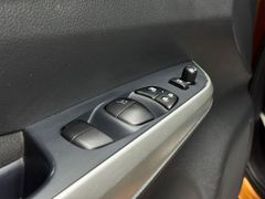 NISSAN Navara Double Cab 4x4 Sperre LED Temp 1. Hand