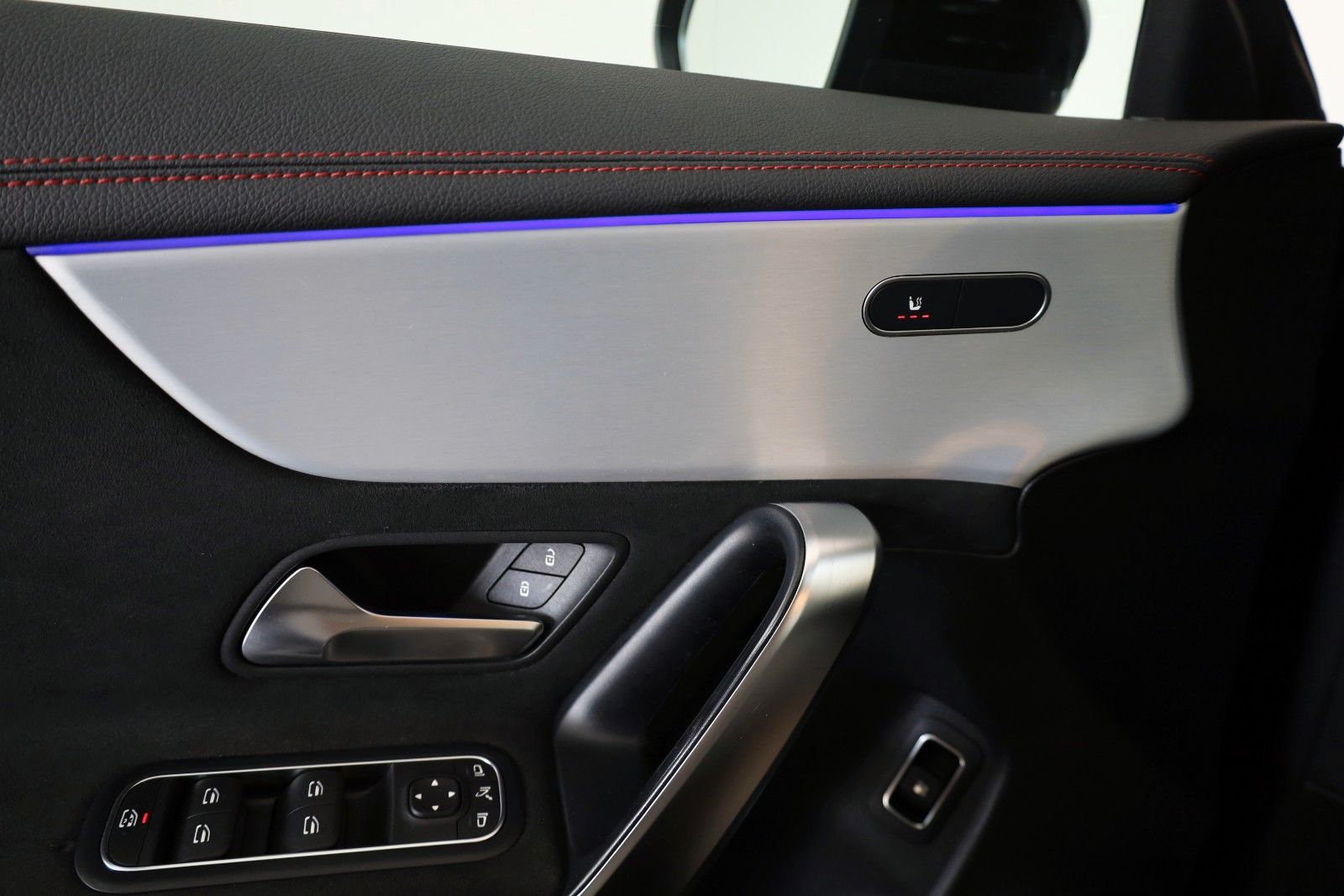 Fahrzeugabbildung Mercedes-Benz CLA 250 e Coupe AMG line,T.Leder,Navi,LED,SH,Kam