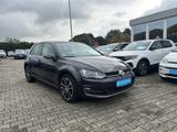 Volkswagen Golf VII Lounge TSI BLUETOOTH PANO SHZ ALS PDC - mit Benzin-Antrieb: Grau, Bluetooth