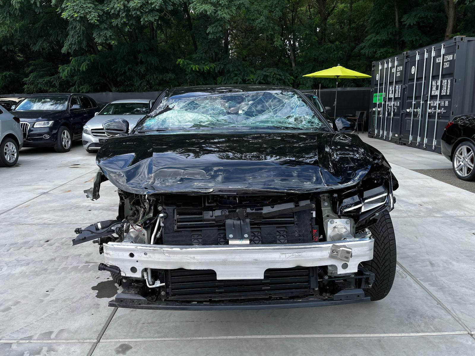 Peugeot 408 Hybrid 136 GT