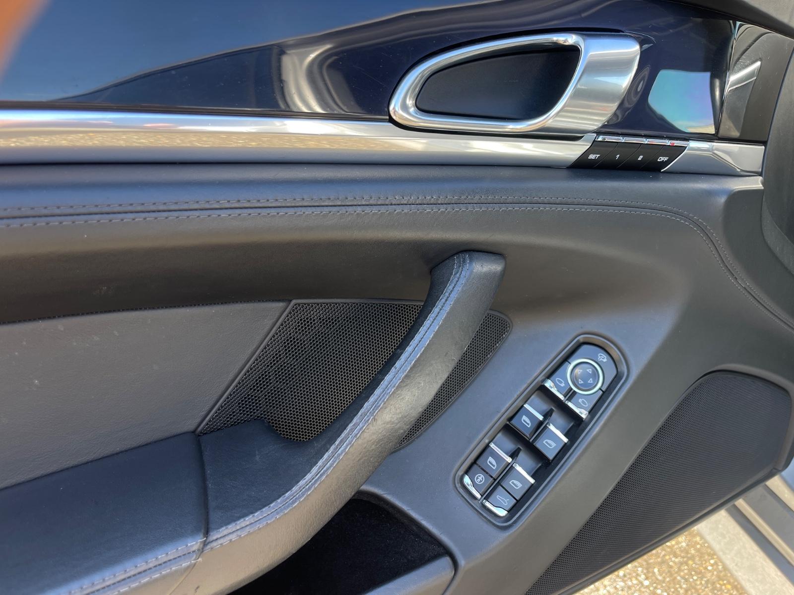 Porsche Panamera 3.6 V6 | 300 ch | BVA | Cuir | GPS | Sièges chauffants AV/AR | Attelage | Jantes 20"