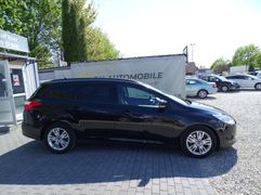 Fahrzeugabbildung Ford Focus **TÜV-NEU / SERVICE-NEU / ALLWETTERREIFEN*