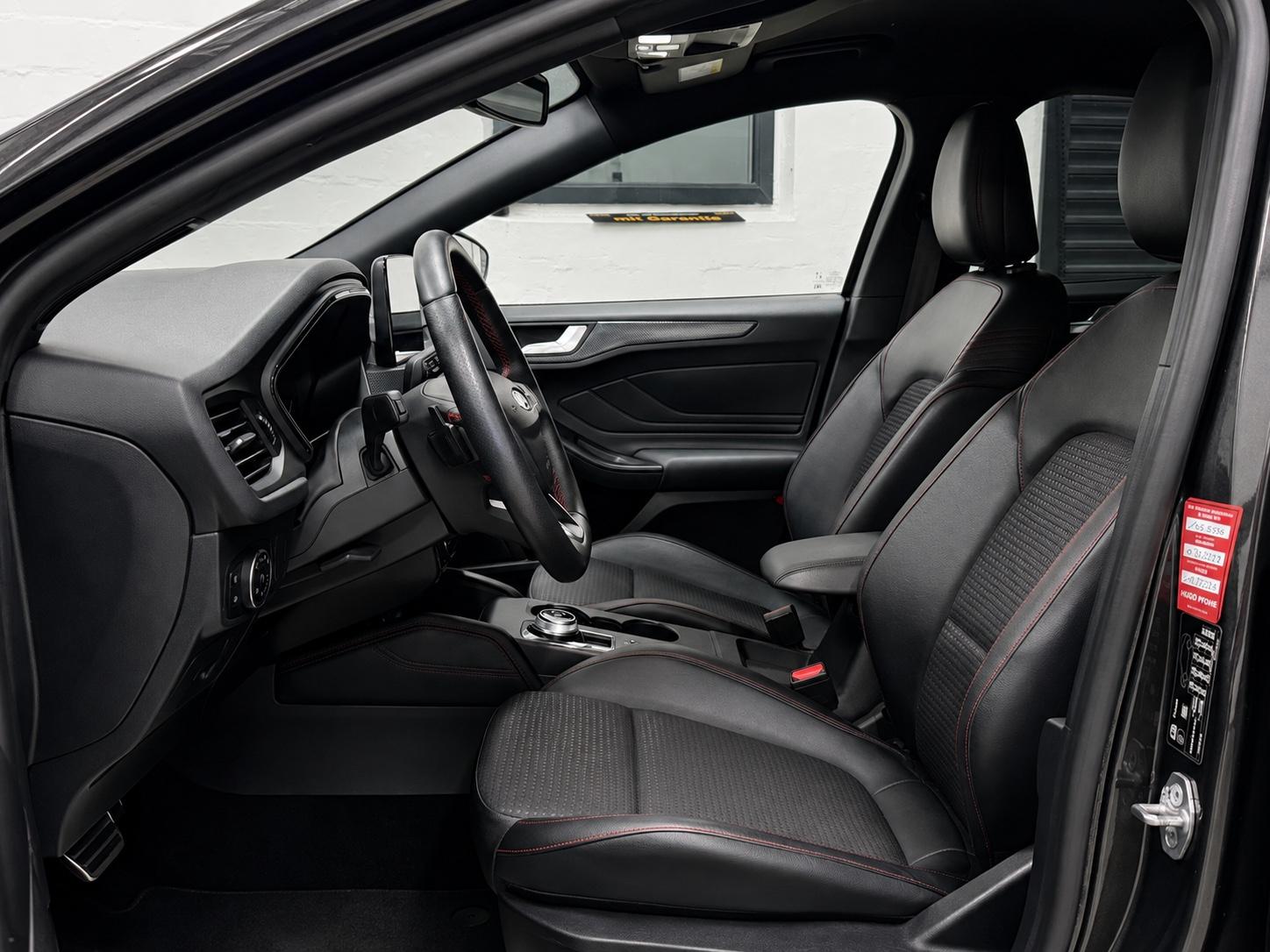 Ford Focus ST Line Automatik Mod.2020 Vollaussta.AHK, миниатюра 9