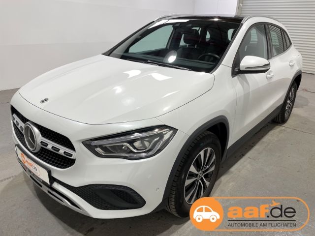 MERCEDES-BENZ GLA 200 d Automatik EU6d Klima Navi LED ACC Pano