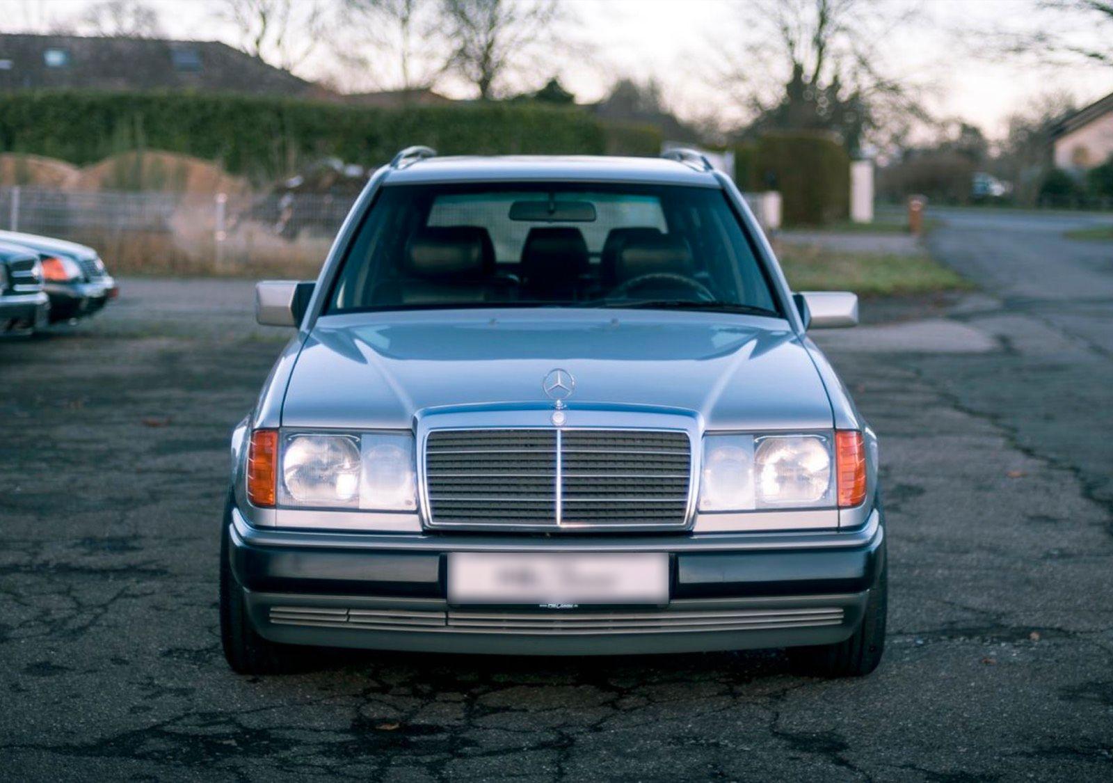 Mercedes-Benz 300