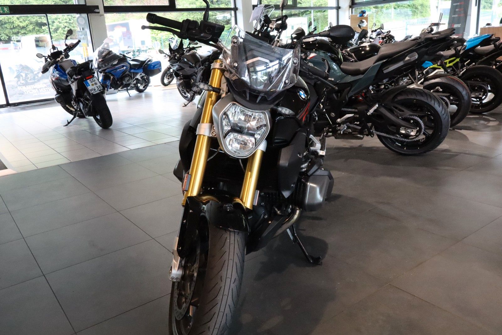 Fahrzeugabbildung BMW R1250R