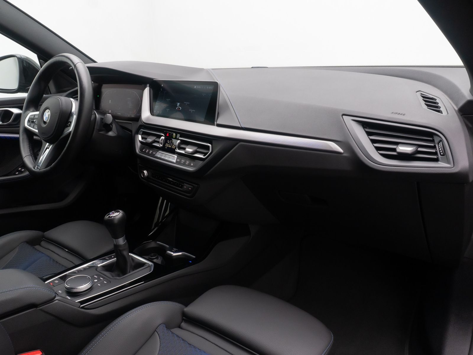 Fahrzeugabbildung BMW 218i Gran Coup&eacute; MSport DAB Lenkradheizung 18Zoll