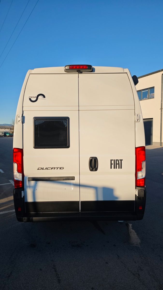 Fahrzeugabbildung MegaMobil Revolution 640 Automatik