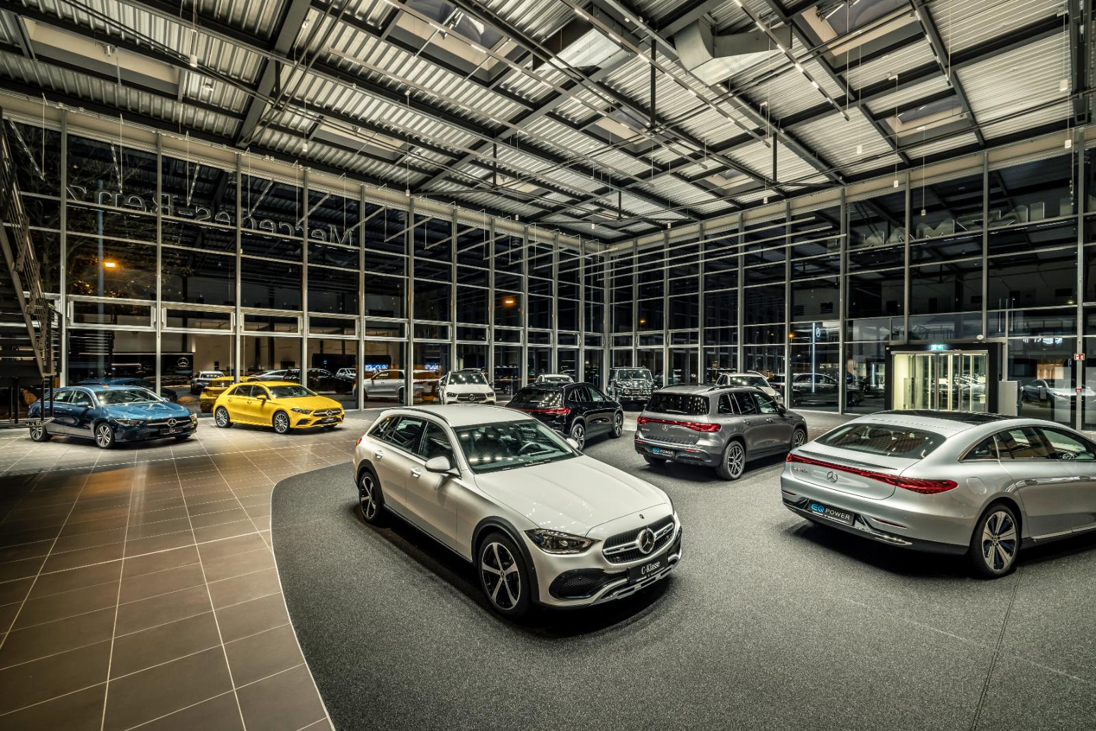 showroom-image-bottom