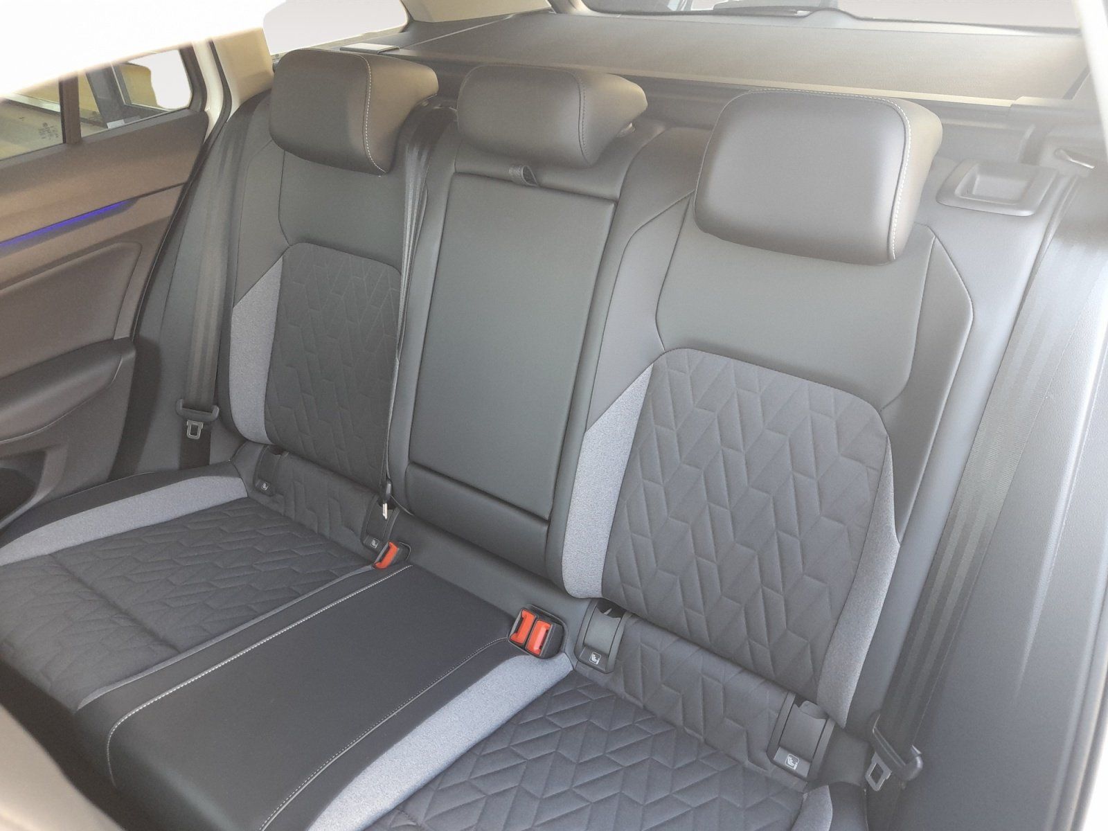 Volkswagen Golf - Bild 9