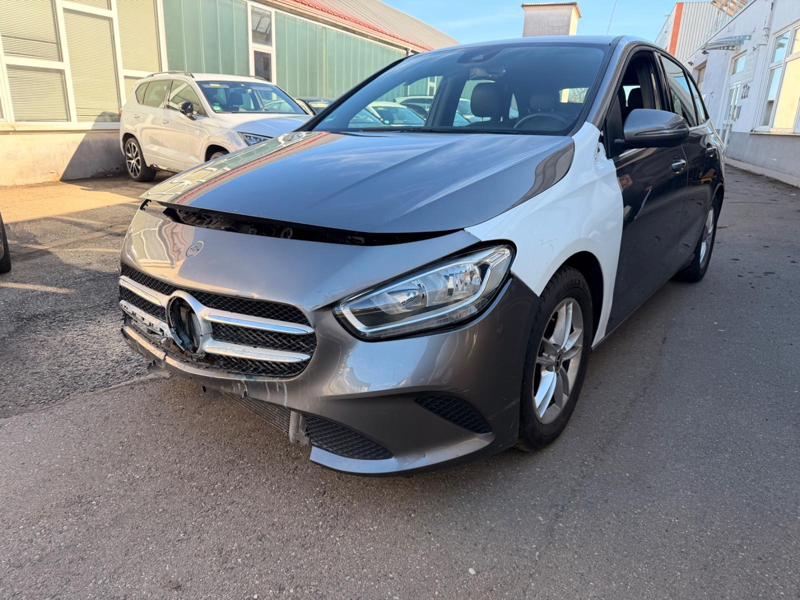 Mercedes-Benz B 180 d Leder Sitzheizung Navi