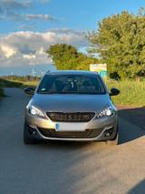 Peugeot 308 SW GT Line - Peugeot e-308